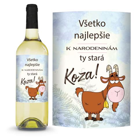 Fľaša slovenského vína s etiketou
