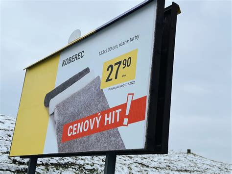 Bilbord s reklamou na alkohol