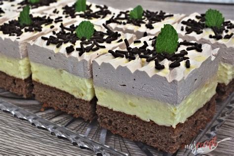 Sviatočný stôl s vaječným likérom