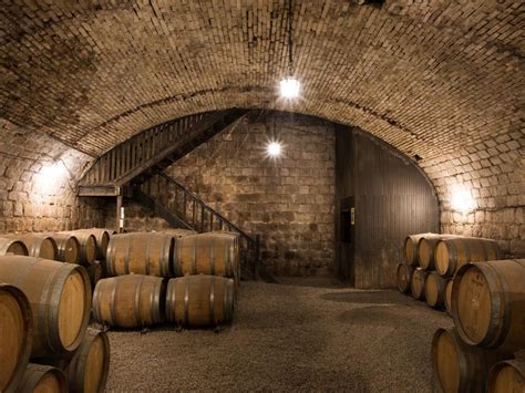 Nezmenená podzemná pivnica vo Viña Santa Carolina