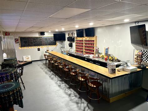 Interiér Pizza Pub Tank s televízorom