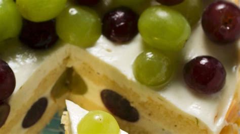 slovenská vinica s hroznom