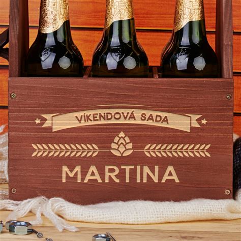 Sada otváračov na pivo s rôznymi potlačami