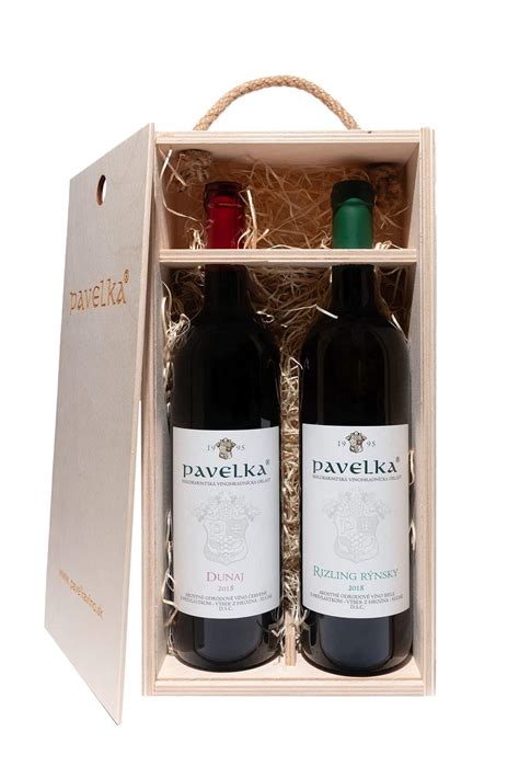 Fľaše vína Pavelka