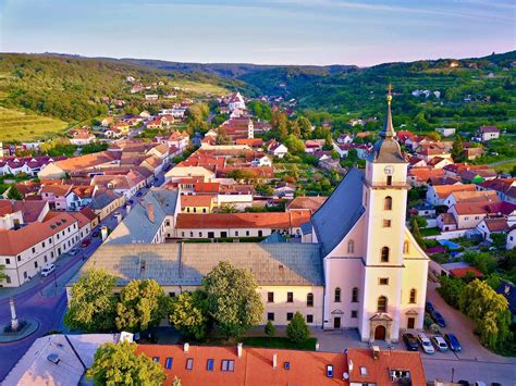 Svätý Jur historické centrum