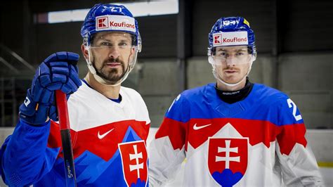 Hokejový zápas v slovenskej lige