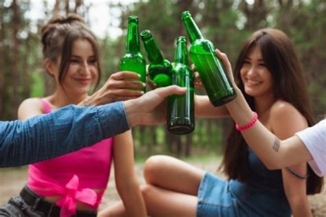 Adolescenti a alkohol