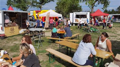 Pivný stan s ponukou pív a jedla