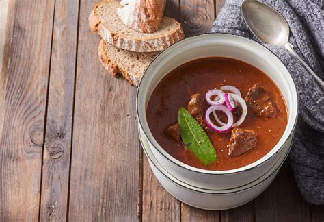 hustá omáčka z hovädzieho guláša