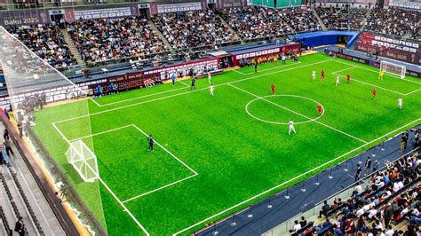 Ilustračná fotografia mníchov hrajúcich futbal