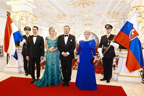 Ilustrácia znázorňujúca rôzne spoločenské príležitosti