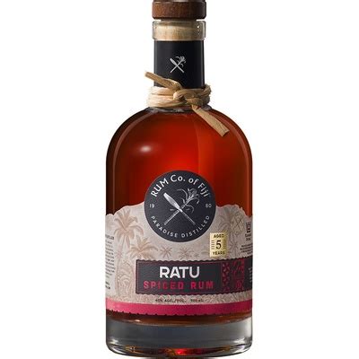 Fľaša Sunset Rum s nápisom „veľmi silný“