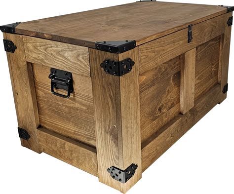 drevená darčeková truhla na víno