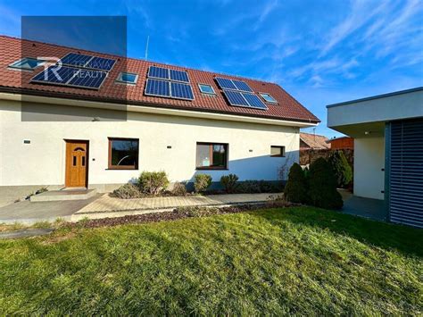 Moderný 4-izbový rodinný dom v obci Bátovce