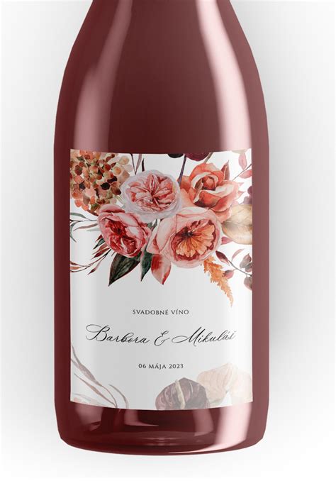 Ukážka rôznych typov svadobných etikiet na fľaše