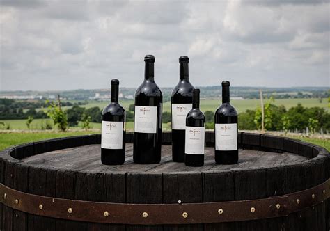 Rôzne tvary fliaš na víno