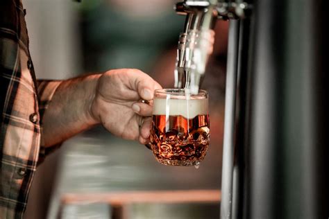 Detail čapovaného piva