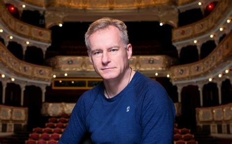 Herec Peter Čižmár v inscenácii