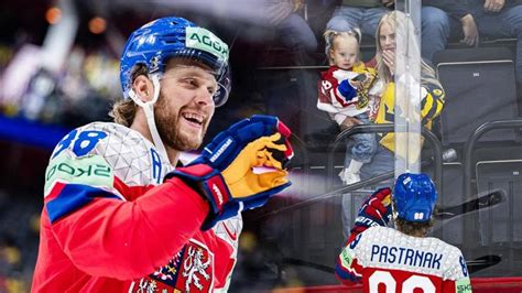 David Pastrňák s rodinou