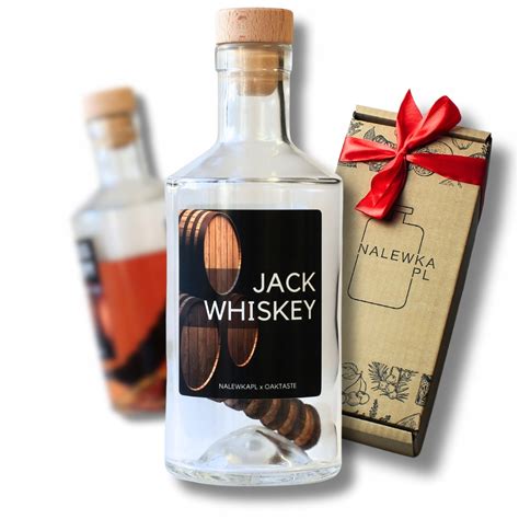 Sklad s obilím pripraveným na výrobu whisky