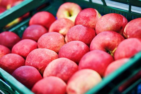 Slovenské ovocie v košíku