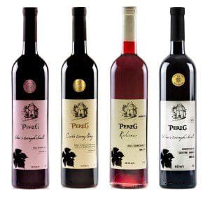 fľaša vína z arónie PEREG