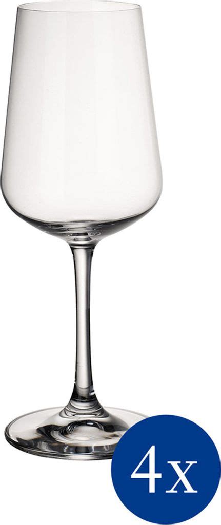 rozmanité súpravy pohárov na víno