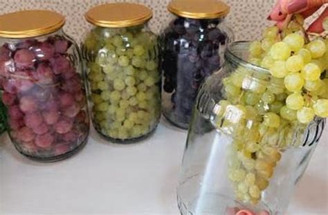 Hroznové výlisky pripravené na destiláciu