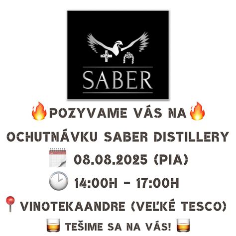 Fľaše rôznych destilátov od Saber Distillery