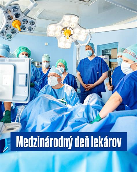 Ilustrácia lekára podávajúceho infúziu pacientovi