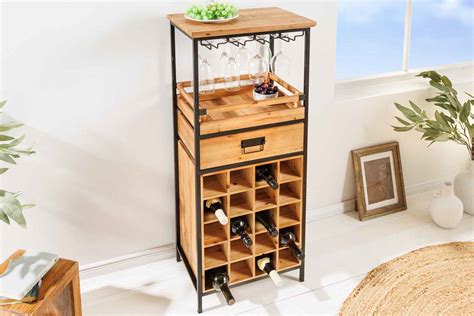 Ilustrácia elegantnej skrinky na víno v modernom interiéri