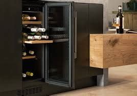 Mapa zobrazujúca ideálne teplotné rozsahy pre skladovanie rôznych typov vína