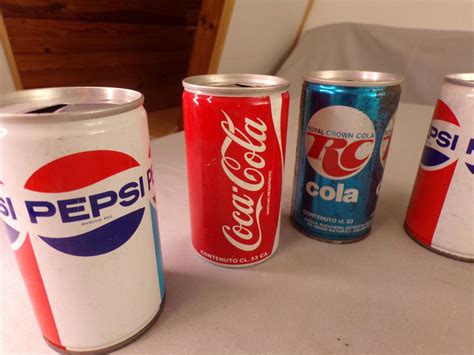 historické pivné plechovky