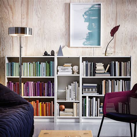 Knižnica s mnohými knihami