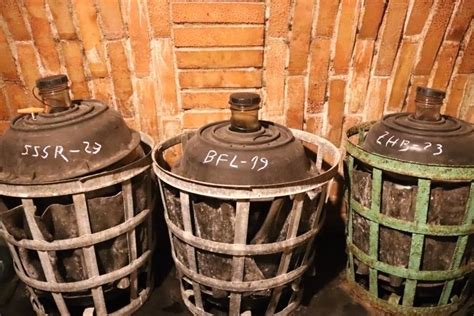 Porovnanie fermentačného vedra a demižónu