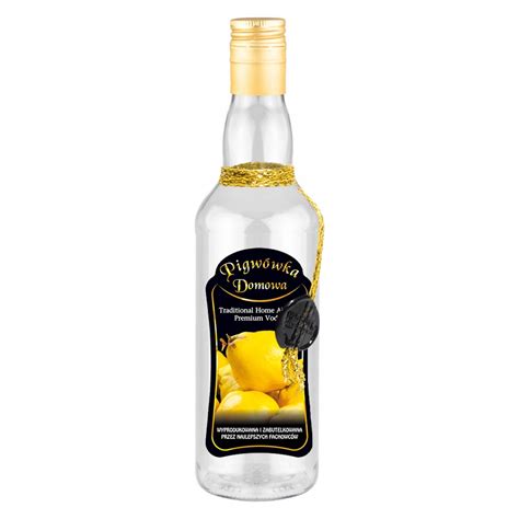 Luxusná fľaša koňaku zdobená zlatom a diamantmi