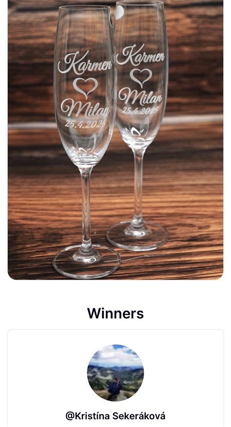 Rôzne tvary svadobných pohárov