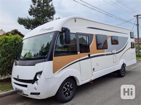 Obytný automobil na Islande