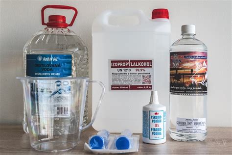 Izopropylalkohol fľaše a spreje