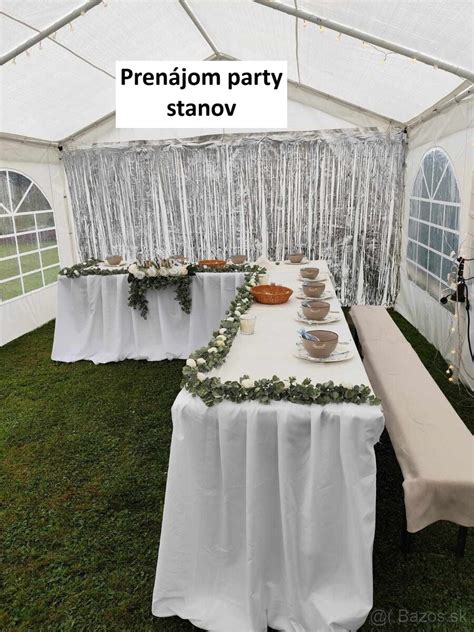 Nemecký pivný stan s ľuďmi