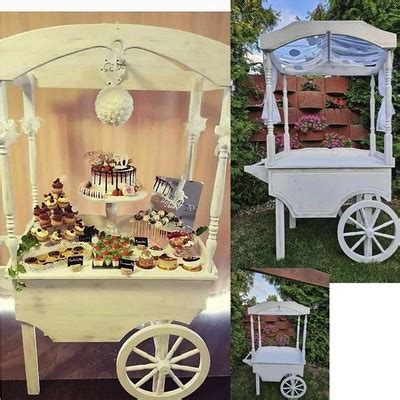 Svadobný vozík s fľašami alkoholu