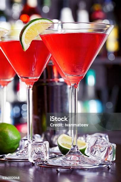 Koktail Cosmopolitan