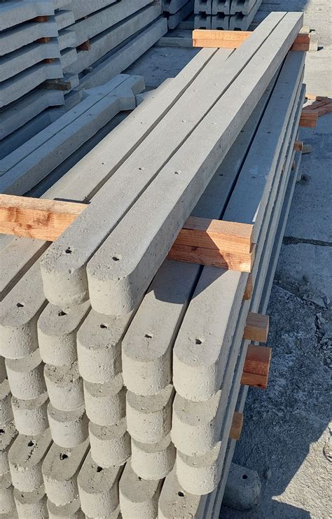 Betónové stĺpiky s prierezom 8x8 cm