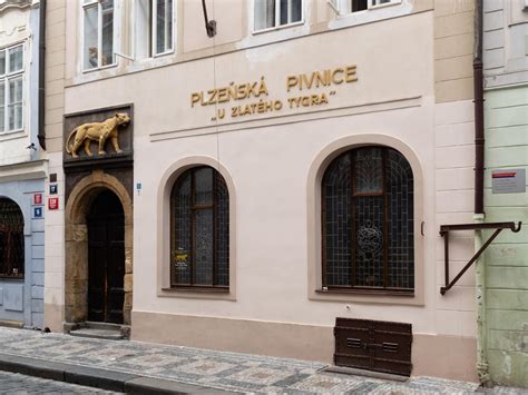 Interiér legendárnej pivnice Zlatý Tygra