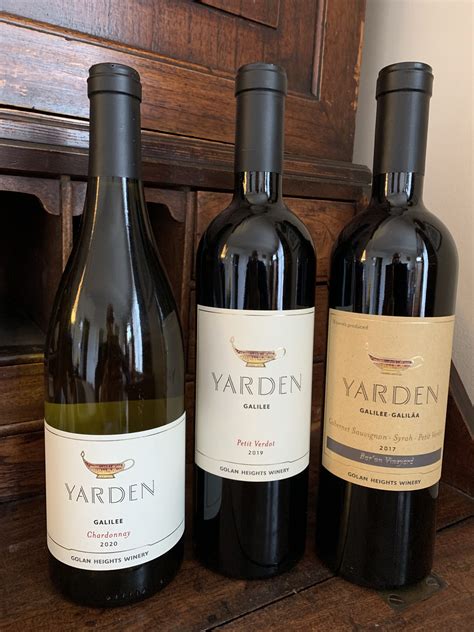 Fľaše vín z rôznych sérií Golan Heights Winery