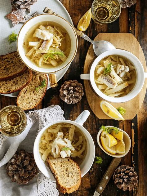 dekanter s bielym vínom