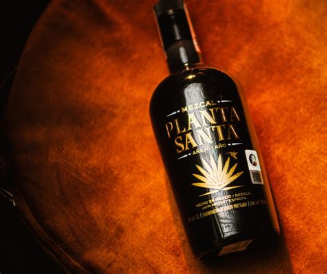 Fľaše rôznych druhov tequily