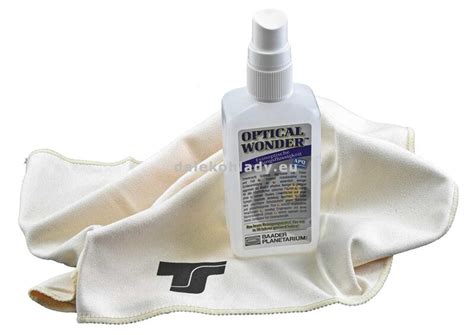 Fľaša s izopropanolom a čistiaca handrička