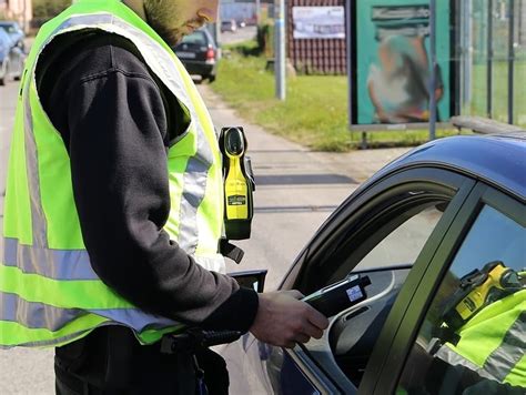 Infografika o nebezpečenstvách jazdy pod vplyvom alkoholu