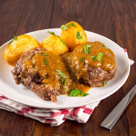 Infografika zobrazujúca účinky antioxidantov v červenom víne na srdce